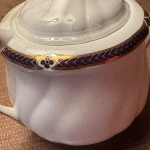 Wedgwood Royal Lapis Bone China – UNUSED – Discontinued - Picture 3 of 16